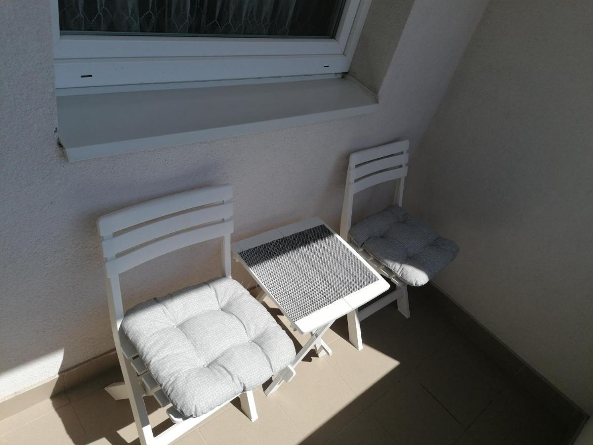 Stan Na Dan Nevena Apartment Lukavica ภายนอก รูปภาพ